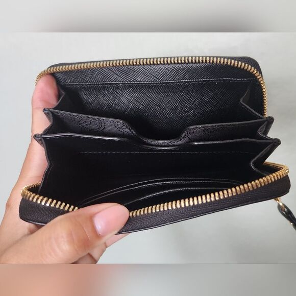 🌸Michael Kors Small Black Leather Wristlet Wallet - Picture 4 of 6